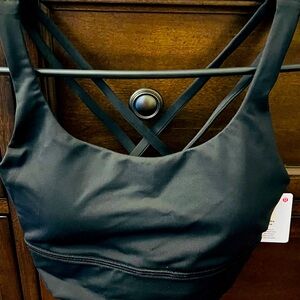 LULU LEMON NWT BRA - energy long line Sz 6